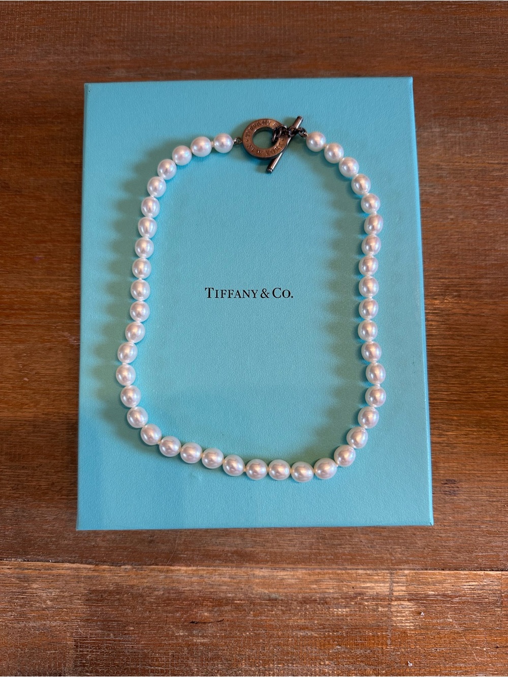 Tiffany & Co. White Pearl Necklace with Toggle Clasp